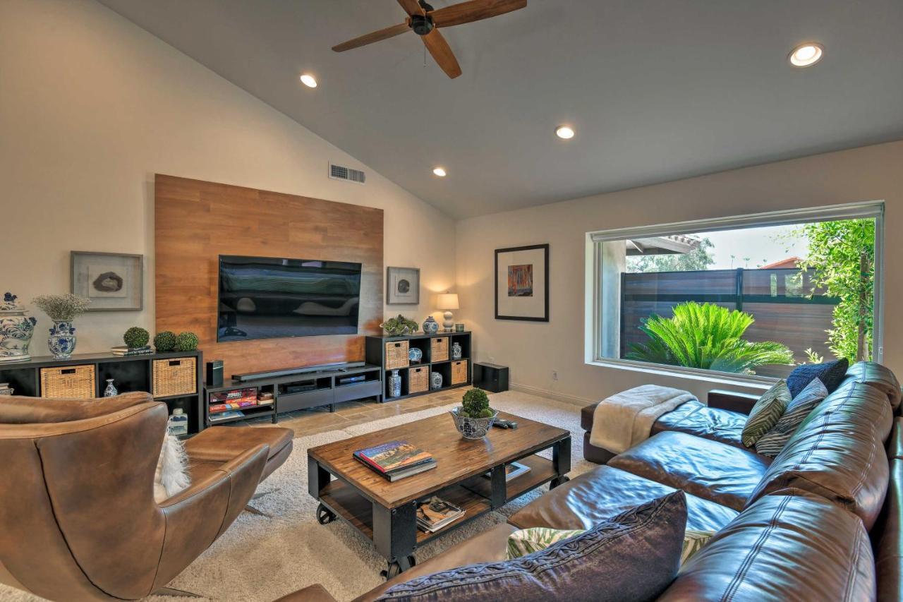 Oasis With Outdoor Bar And Pool! Holiday home