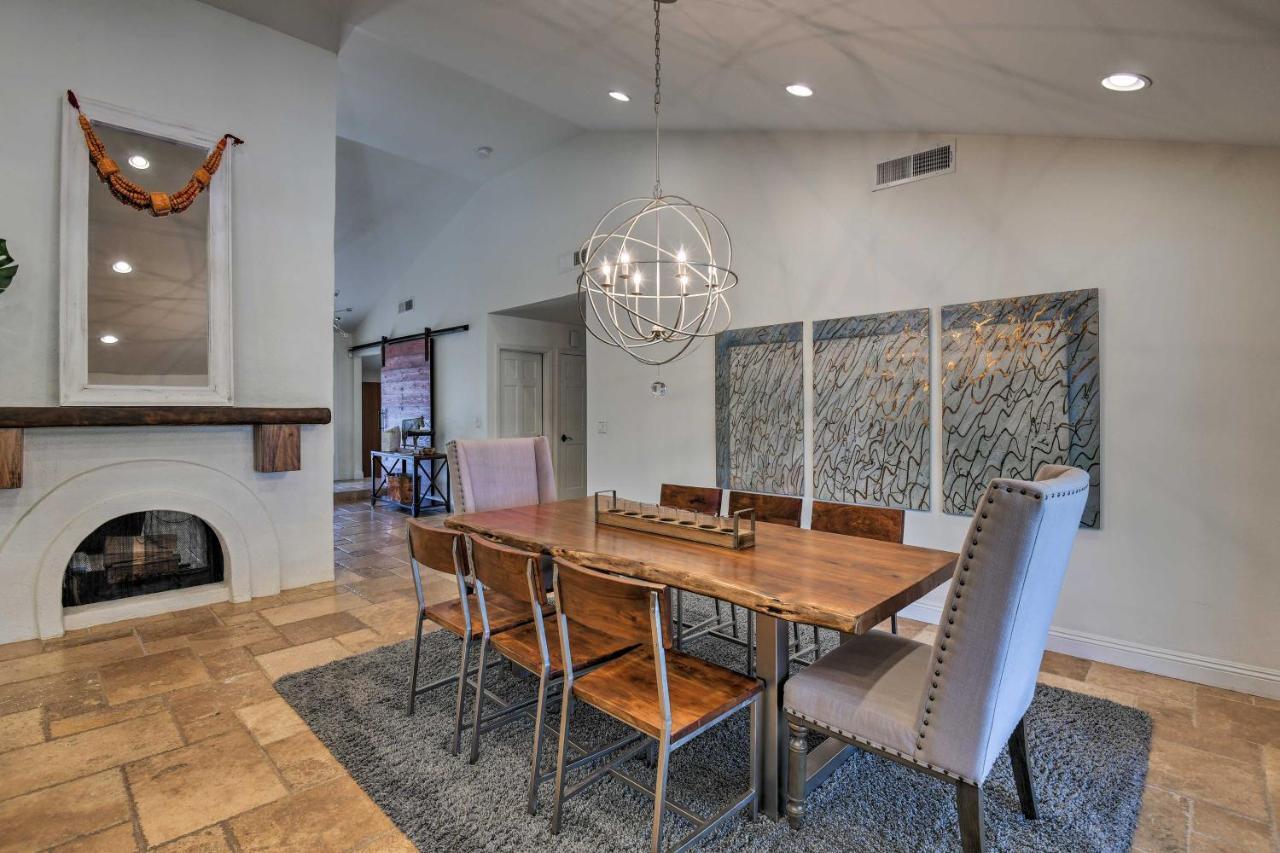 Oasis With Outdoor Bar And Pool! * Scottsdale