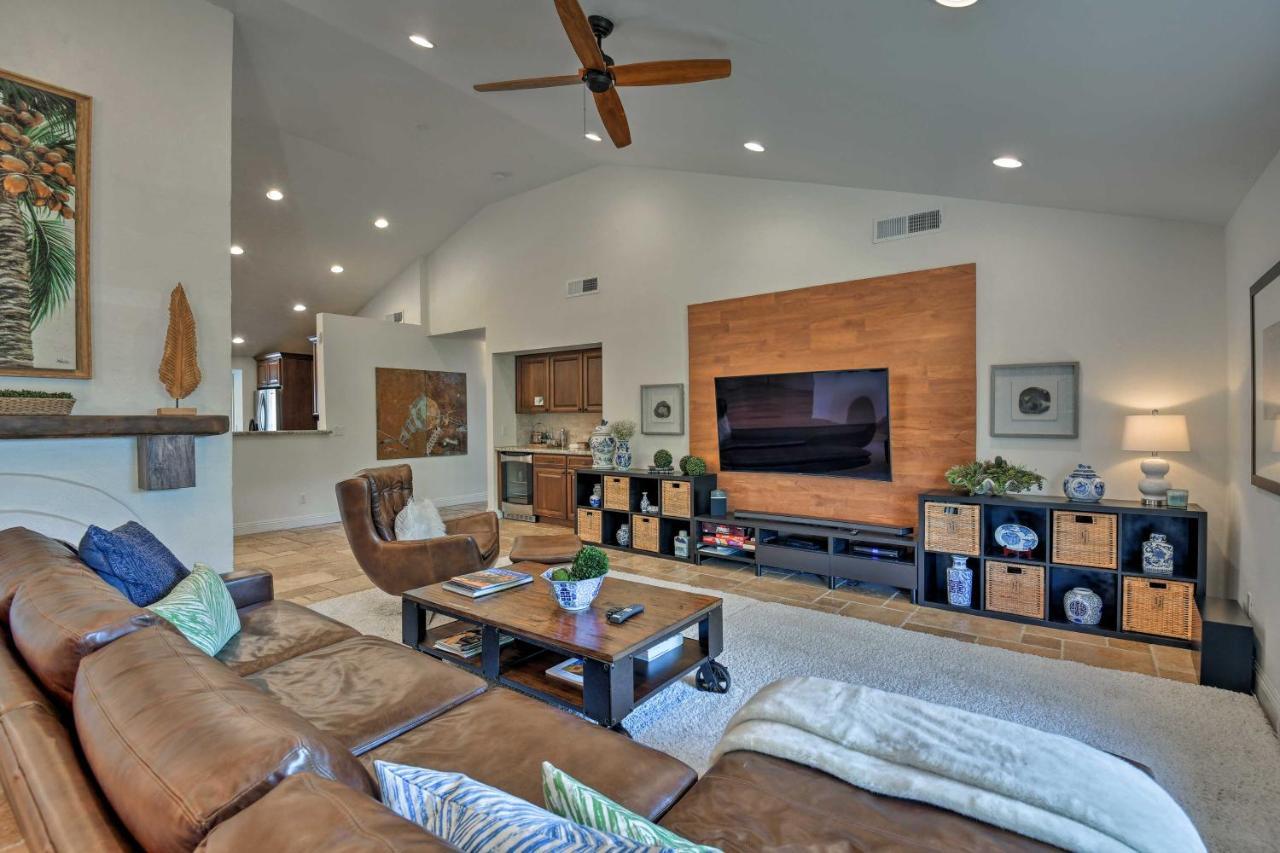 Holiday home Oasis With Outdoor Bar And Pool! *