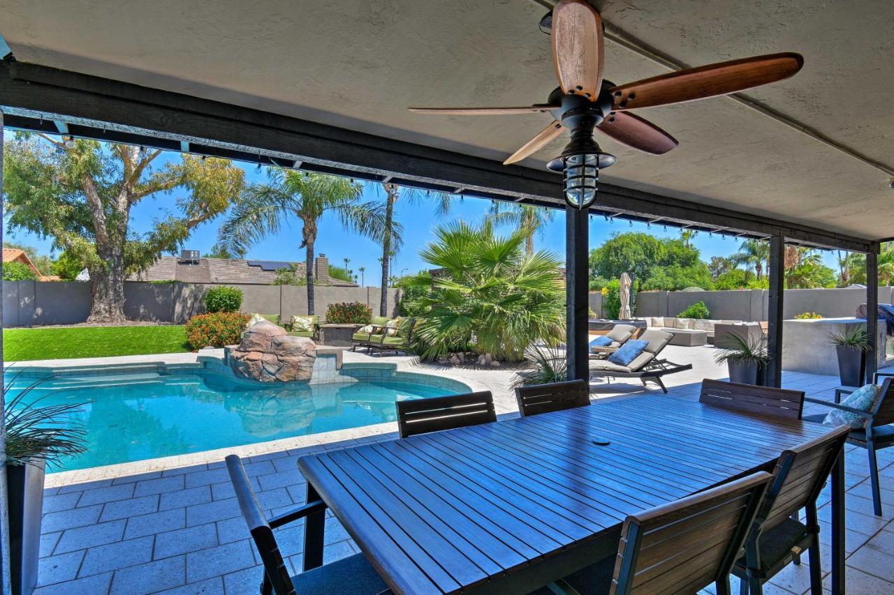 Oasis With Outdoor Bar And Pool! Scottsdale